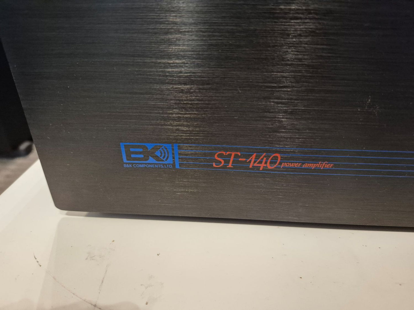 B&K ST-140 Finale di potenza stereo