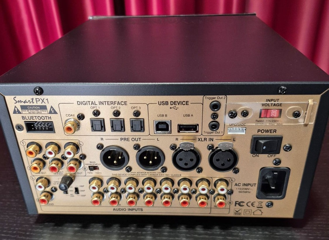 ADVANCE PARIS Preamplificatore con DAC