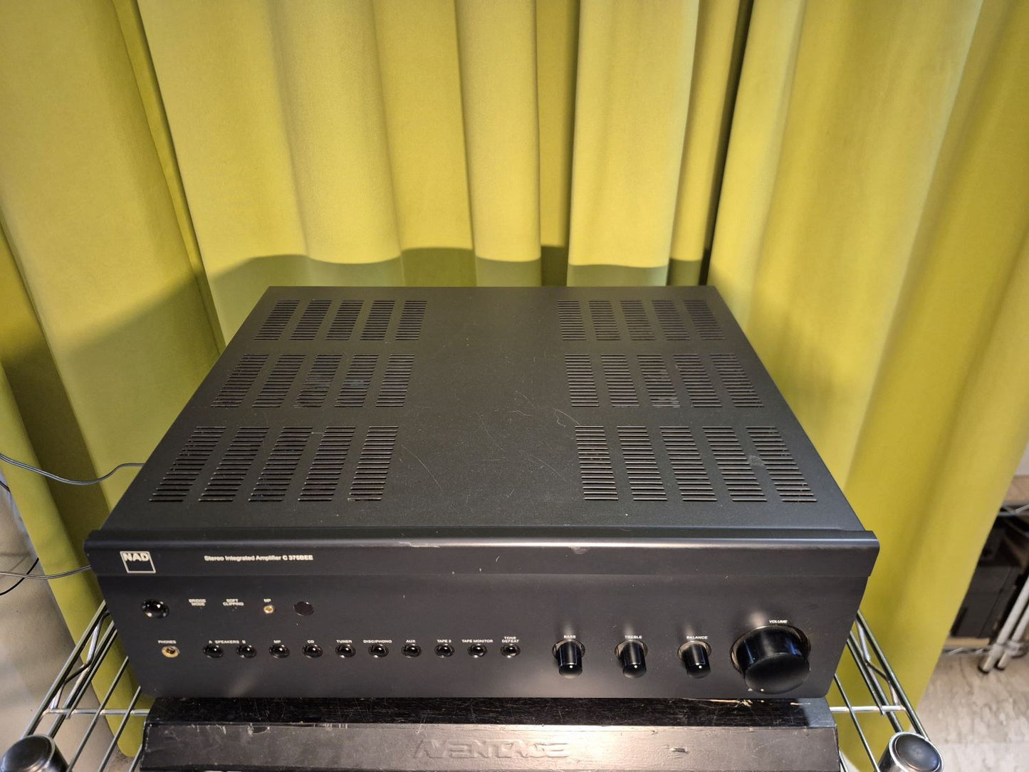 NAD C375 BEE Amplificatore integrato