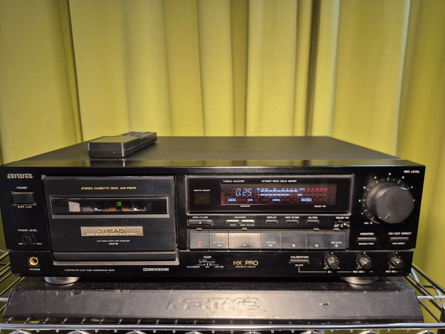 AIWA AD-F 910 Piastra di registrazione a cassette di gamma alta.