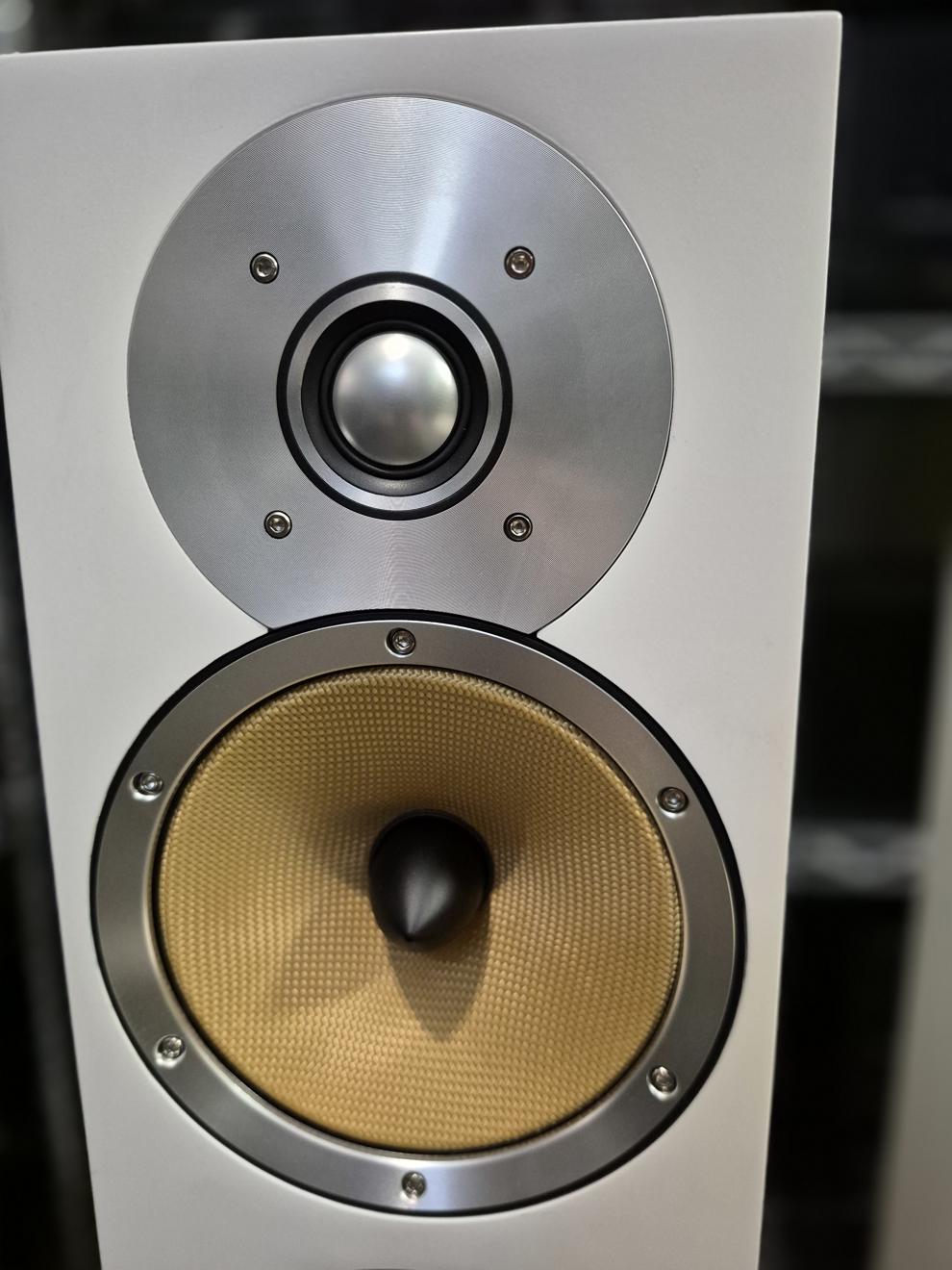 B&W CM-8 White - Diffusori acustici