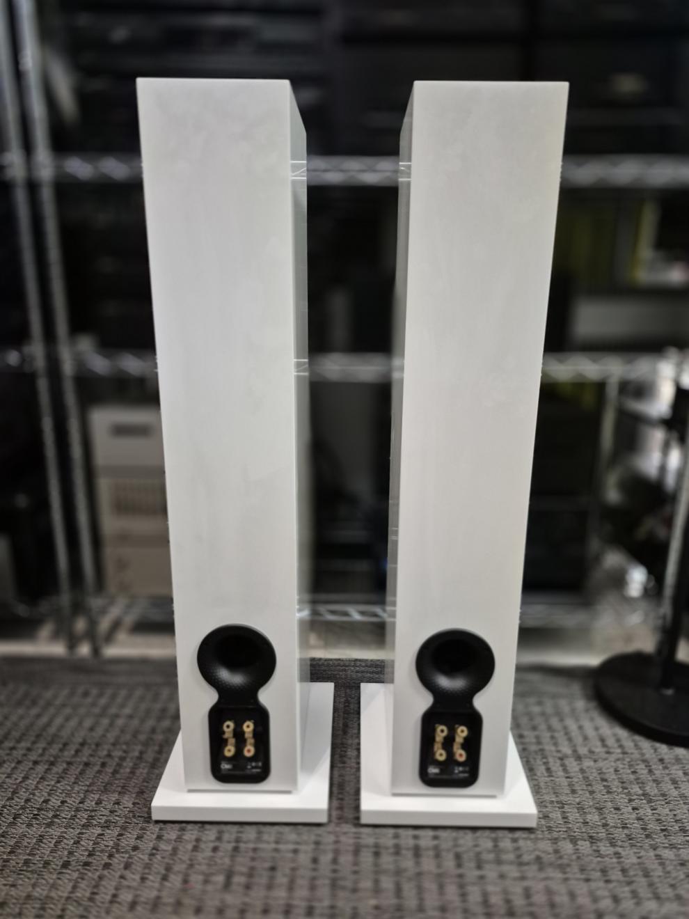 B&W CM-8 White - Diffusori acustici