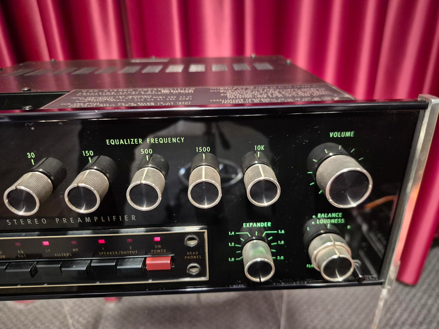 Mc INTOSH C-32 Preamplificatore