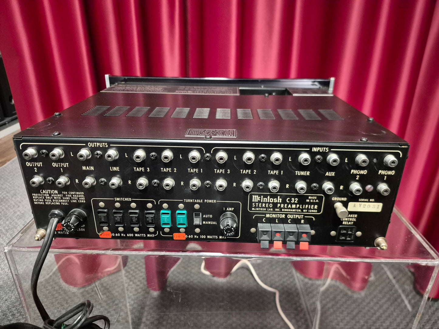 Mc INTOSH C-32 Preamplificatore