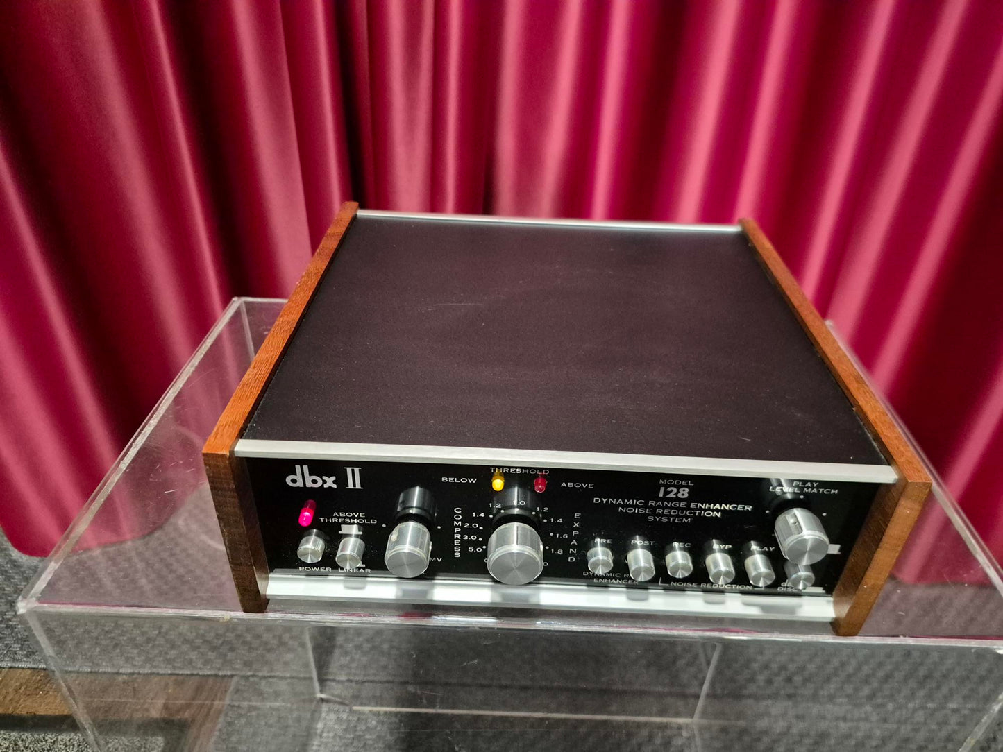 DBX 128 Compressore/Espansore di dinamica - Sistema di riduzione del rumore