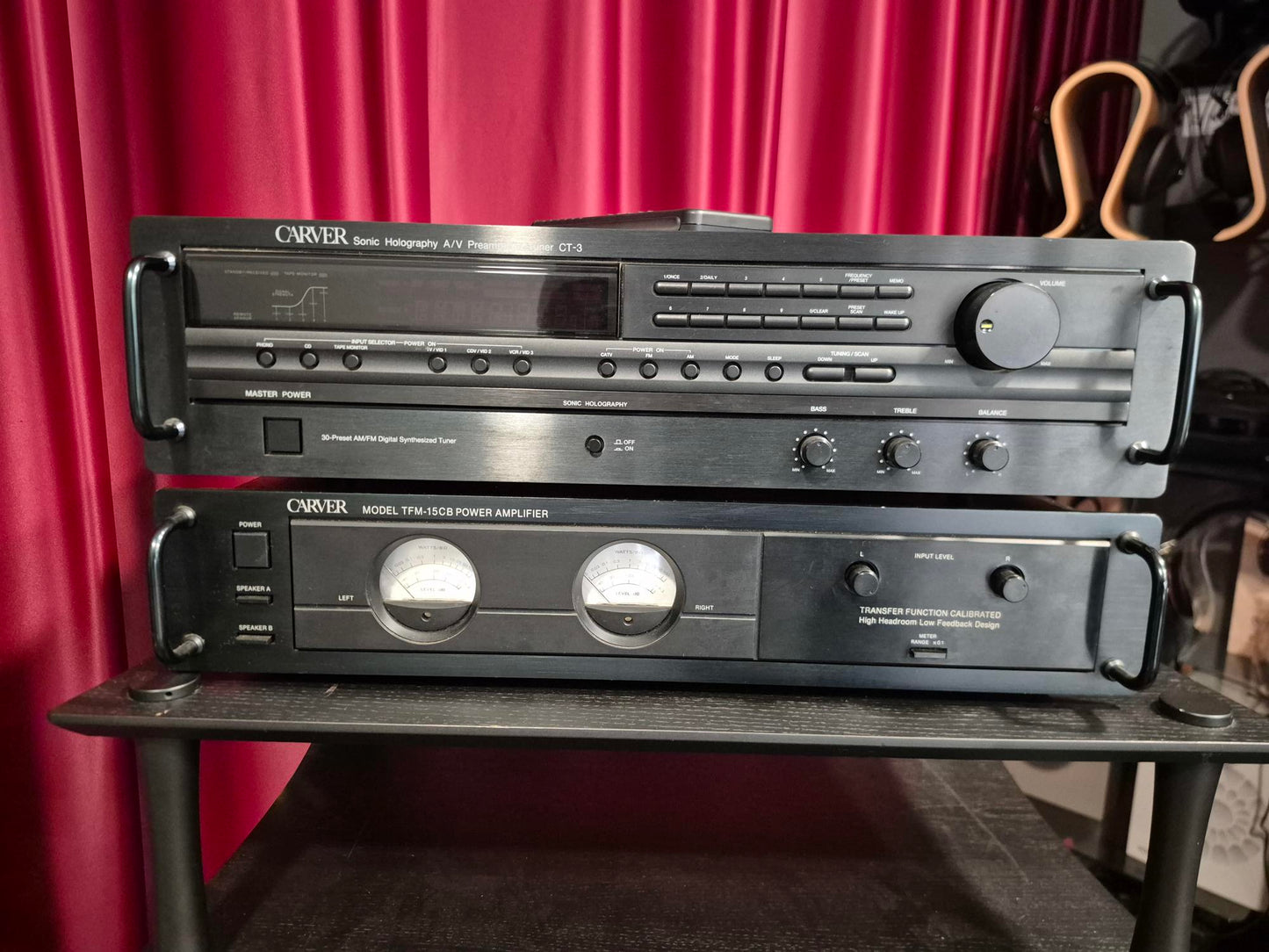 CARVER Sintopreamplificatore AV e finale di potenza.