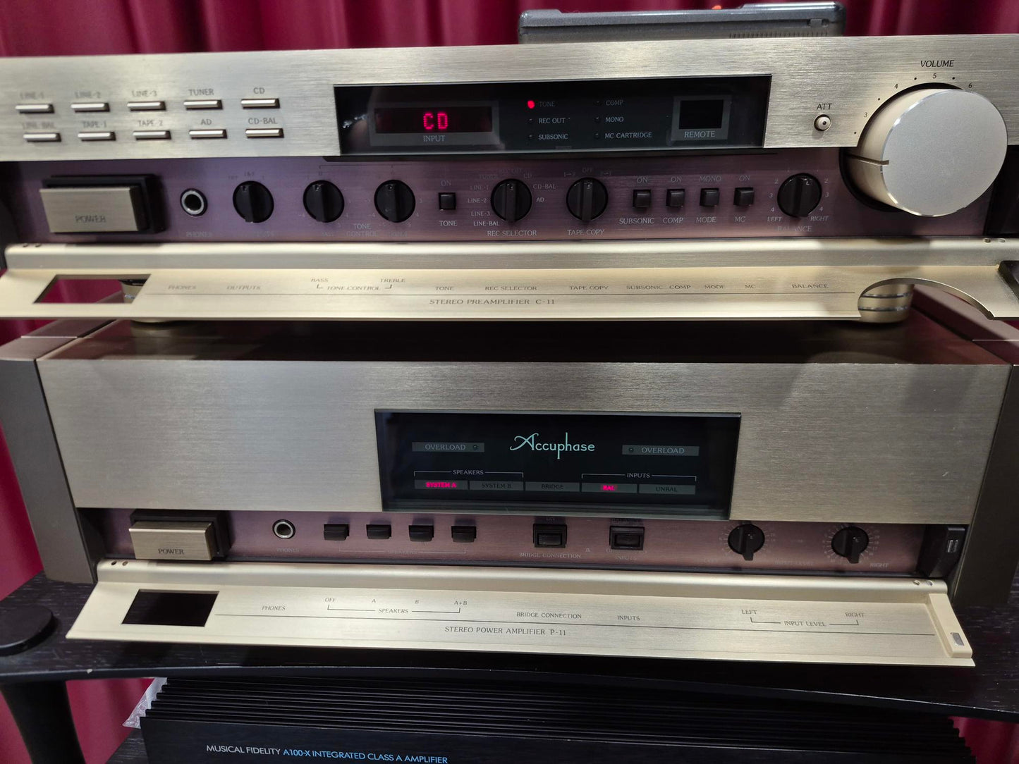 ACCUPHASE C11 e P11 - Premplificatore e finale di potenza stereo