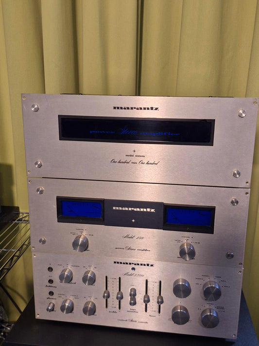 MARANTZ Trittico vintage da vetrina Mod.3300 + 250 + one hundred