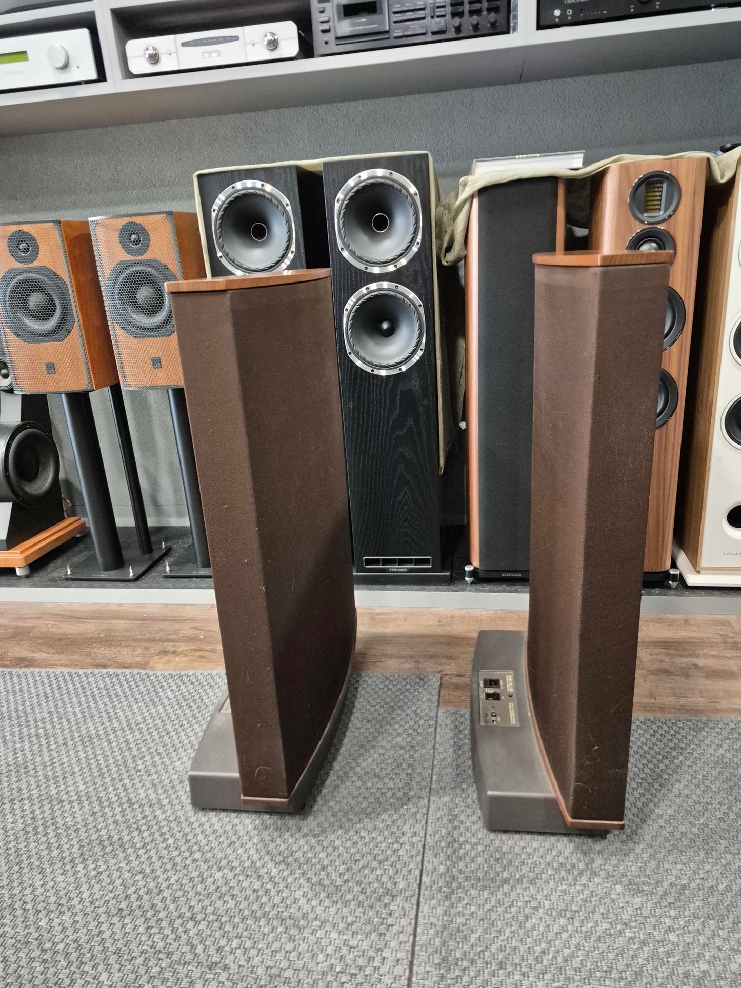 QUAD Diffusori Elettrostatici ESL-63